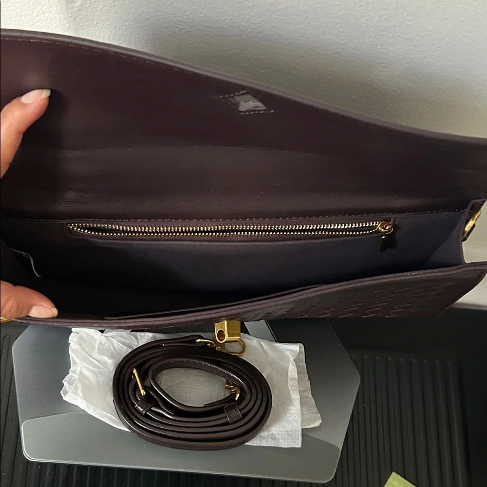 NWOT 🌟 Woven Leather Shoulder Bag 🌟